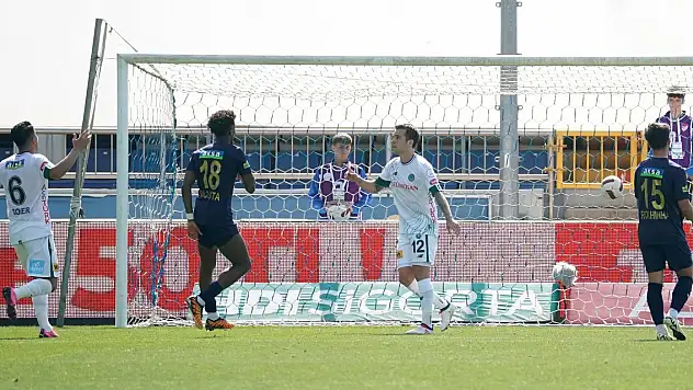 Konyaspor'un penaltısı öncesi ne konuşuldu?