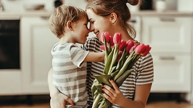 Anneler Gününe Özel Hediye Seçenekleri Pazarama.com'da