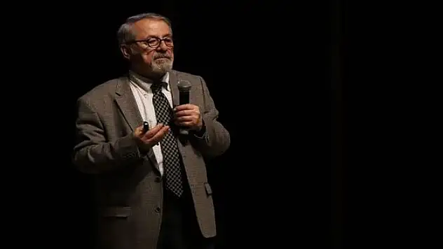 Naci Görür'den Tokat Sulusaray'daki depremlere ilişkin açıklama!