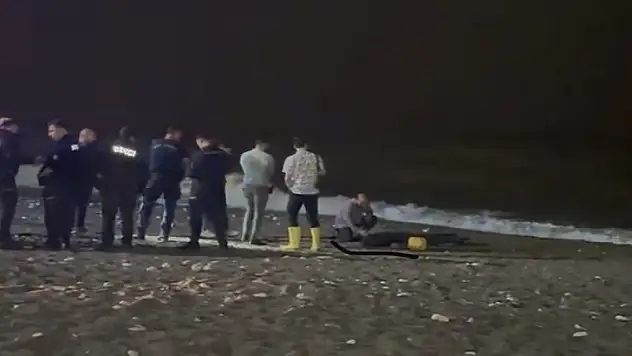 Denize giren genç adam boğuldu