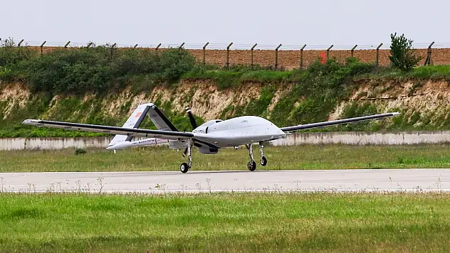 Bayraktar TB3 SİHA 272 saat test uçuşu yaptı