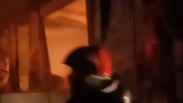 Bağ evinde bulunan konteynerde çıkan yangında yanarak öldü