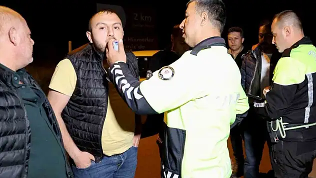 'Cenazeden geliyorum' dedi, alkollü çıktı