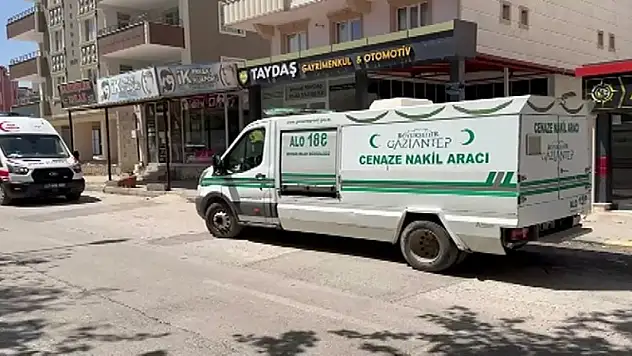 Haber alınamayan hemşire evinde ölü bulundu