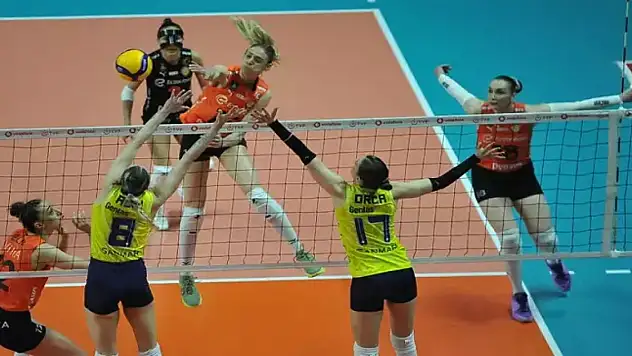 Fenerbahçe Opet, 7'nci kez Sultanlar Ligi şampiyonu