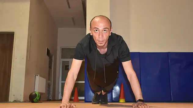 Polis olma hayali için 74 kiloya düştü