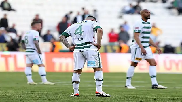 Konyaspor iki fırsatı da tepti!