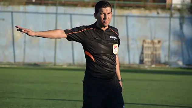 Kalp krizi geçiren profesyonel futbol hakemi hayatını kaybetti