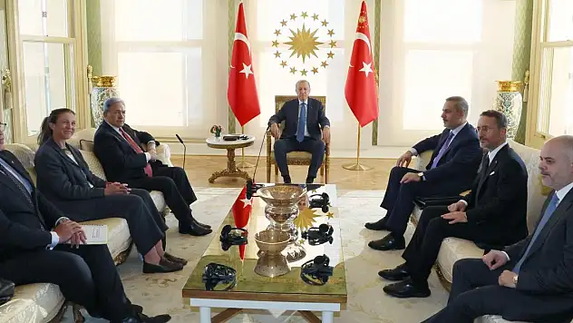 Cumhurbaşkanı Erdoğan'dan önemli görüşme