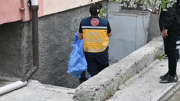 85 yaşındaki görme engelli, 3'üncü kattan düşerek öldü