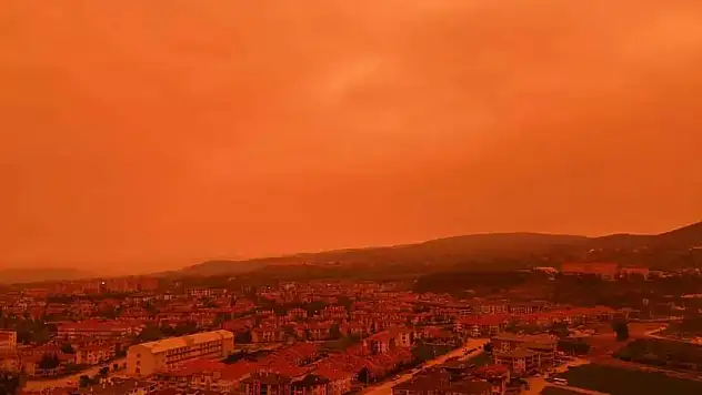 Kırmızı şehir! Bu kez görüntü Türkiye'den