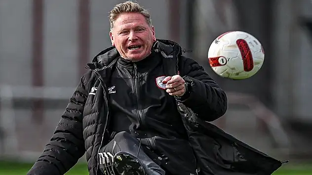 Konyaspor'da Omerovic gitti, Gisdol yalnız kaldı!