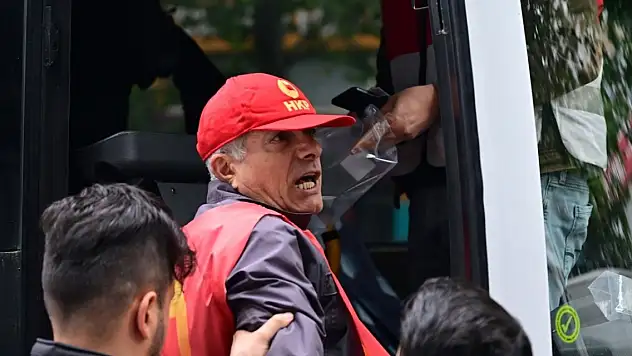 Bakan Yerlikaya: 210 şahıs gözaltına alındı