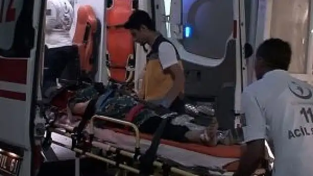 Suriyeli işçileri taşıyan traktör devrildi: 24 yaralı