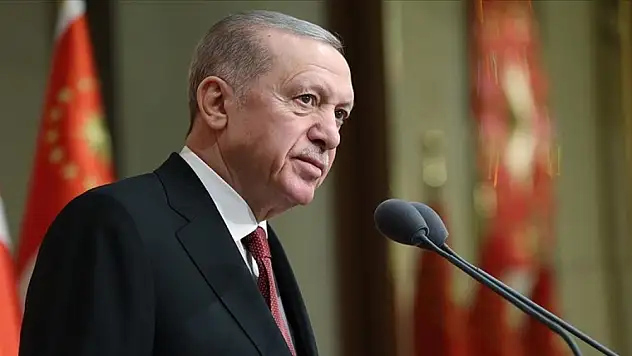 7 ülkede yapılan ankette Başkan Erdoğan açık ara lider!