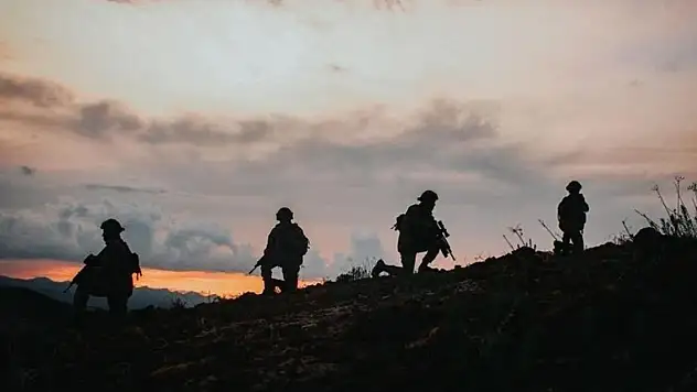 Irak'ın kuzeyinde 2 PKK'lı terörist teslim oldu