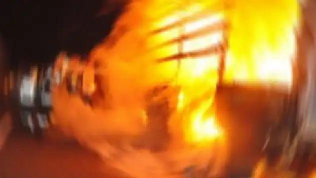 Esenler'de korkutan yangın