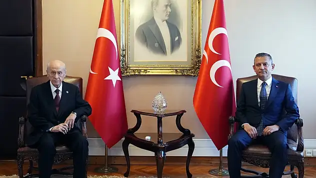 Son Dakika! Devlet Bahçeli ve Özgür Özel ile görüştü