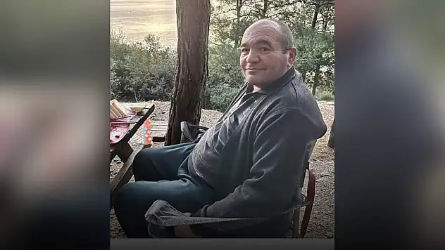 Yanında çalıştığı patronunu boğazından bıçaklayarak öldürdü