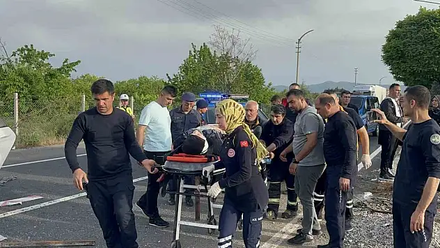 İki otomobil çarpıştı: 7 yaralı