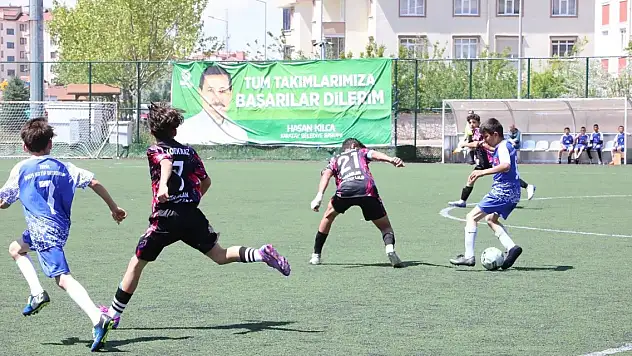 Karatay'da futbol turnuvası başladı