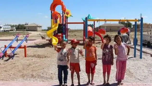 Çocuk parkı yapımı devam ediyor