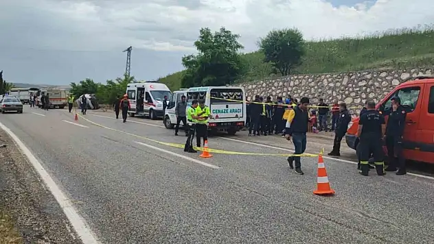 Adıyaman'da otomobil takla attı: 1 ölü, 1 yaralı