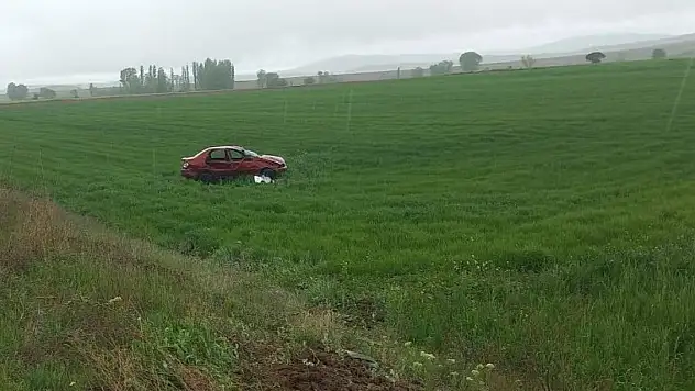 Sivas'ta trafik kazası, 1'i çocuk 2 ölü, 5 yaralı