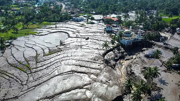 Selde 28 kişi yaşamını yitirdi