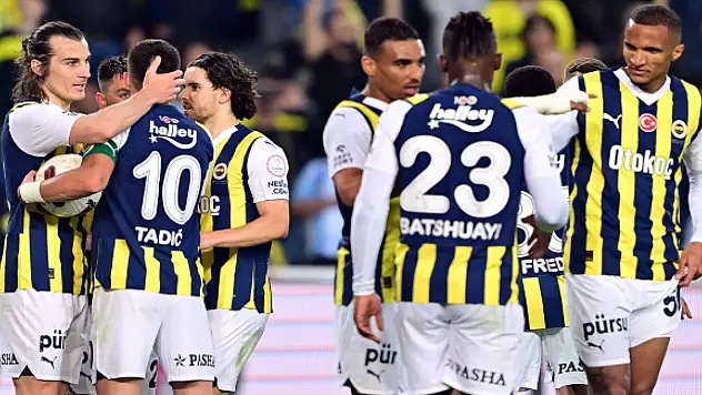 Fenerbahçe 3 puanı 3 golle aldı