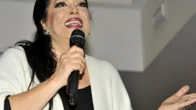 Türkan Şoray'dan kötü haber!