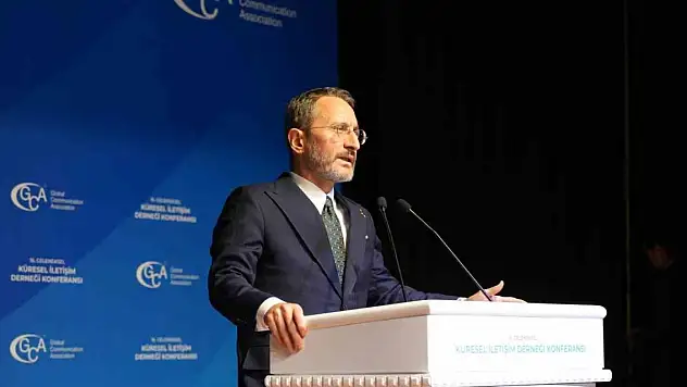 İletişim Başkanı Fahrettin Altun: 'Hakikat krizi derinleşiyor'