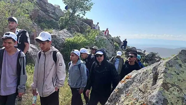 Konya Karapınar'da Gençlik Haftası yürüyüşü