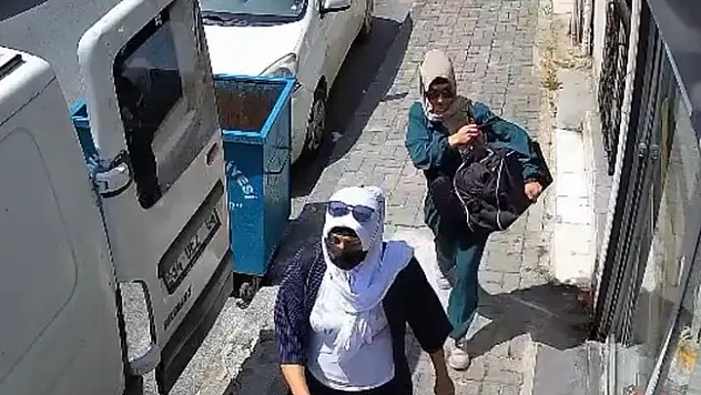 Hırsızlar altın dolu kasayı alıp götürdü