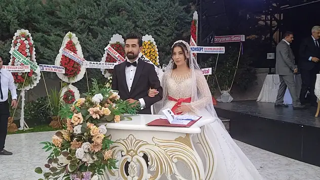 Konya Gazeteciler Cemiyeti Başkanı Sefa Özdemir'in oğlu evlendi