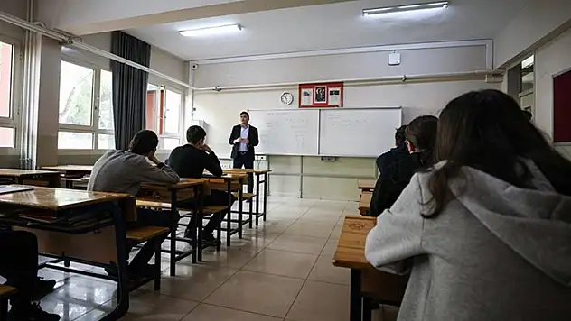 20 bin sözleşmeli öğretmen ataması başvuruları (2024) başladı