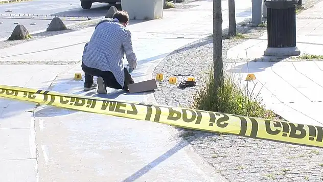 Husumetli iki grup çatıştı! Kurşun yağdırdılar: Yaralılar var