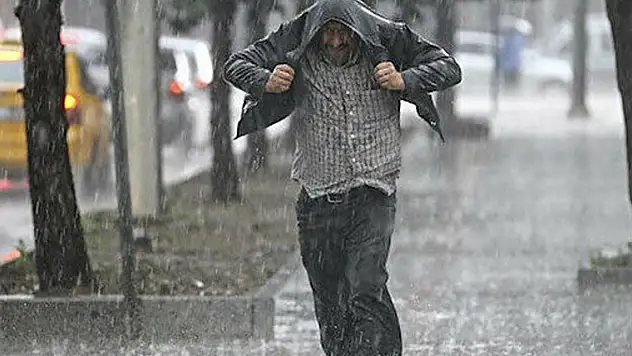 Meteoroloji yeni hava durumu haritasını yayımladı! Çok sayıda il için sağanak yağış uyarısı