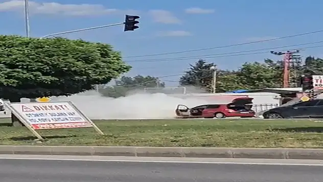 Seyir halinde alev aldı