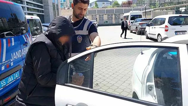 Ayrıldığı kadının evinin kapısını ateşe veren şahıs tutuklandı