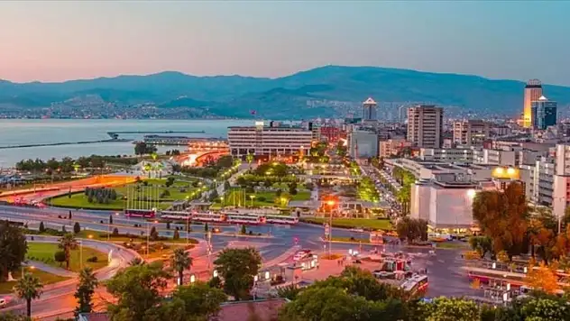 36 bin bina acilen yıkılmalı: Faylar hareketli!