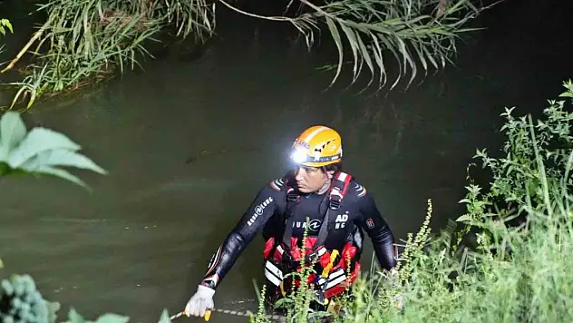 Antalya'da otomobil köprüden dereye uçtu: 1'i çocuk 2 kişi kayıp
