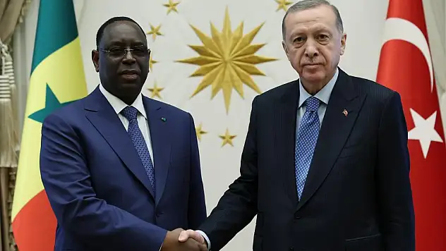 Cumhurbaşkanı Erdoğan eski Senegal Cumhurbaşkanı Sall ile telefonda görüştü