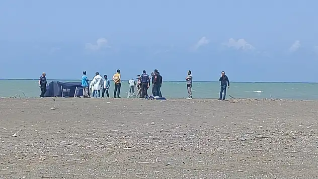 Sahilde kadın cesedi bulundu