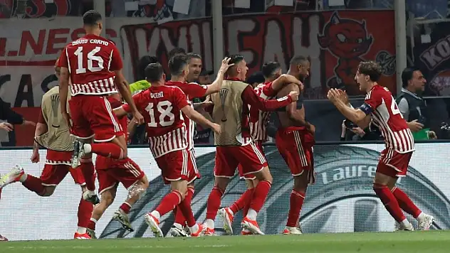 UEFA Avrupa Konferans Ligi'nde şampiyon Olympiakos