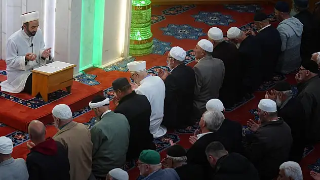 Tüm camilerde Filistinliler ve şehitler için dua edilecek