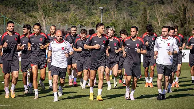 A Milli Takım günü çift antrenmanla tamamladı