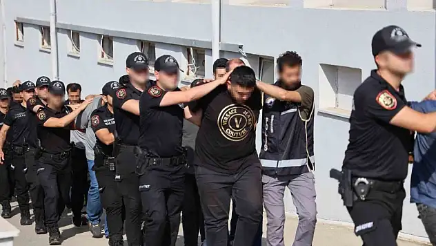 'Altınyüzük' organize suç örgütüne yönelik yapılan operasyonda 28 kişi tutuklandı
