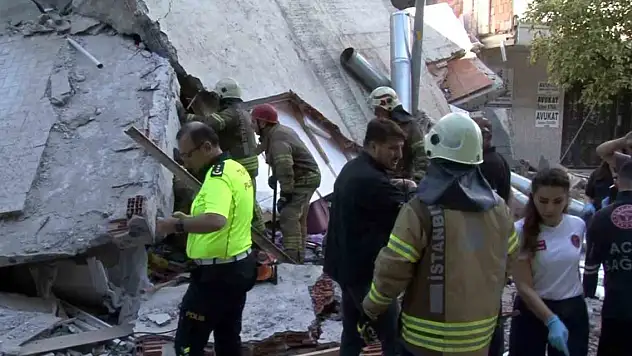 Bina çöktü! Çok sayıda ekip sevk edildi