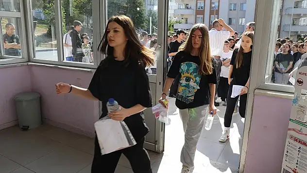 LGS merkezi sınavı başladı